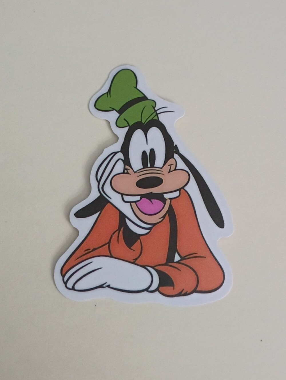 10/$10 Sticker - Disney Mickey & Friends - Goofy Smiling Resting Head In Hand